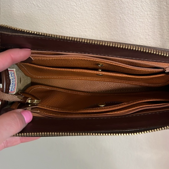 Dooney and Bourke Crossbody bag - Picture 4 of 8